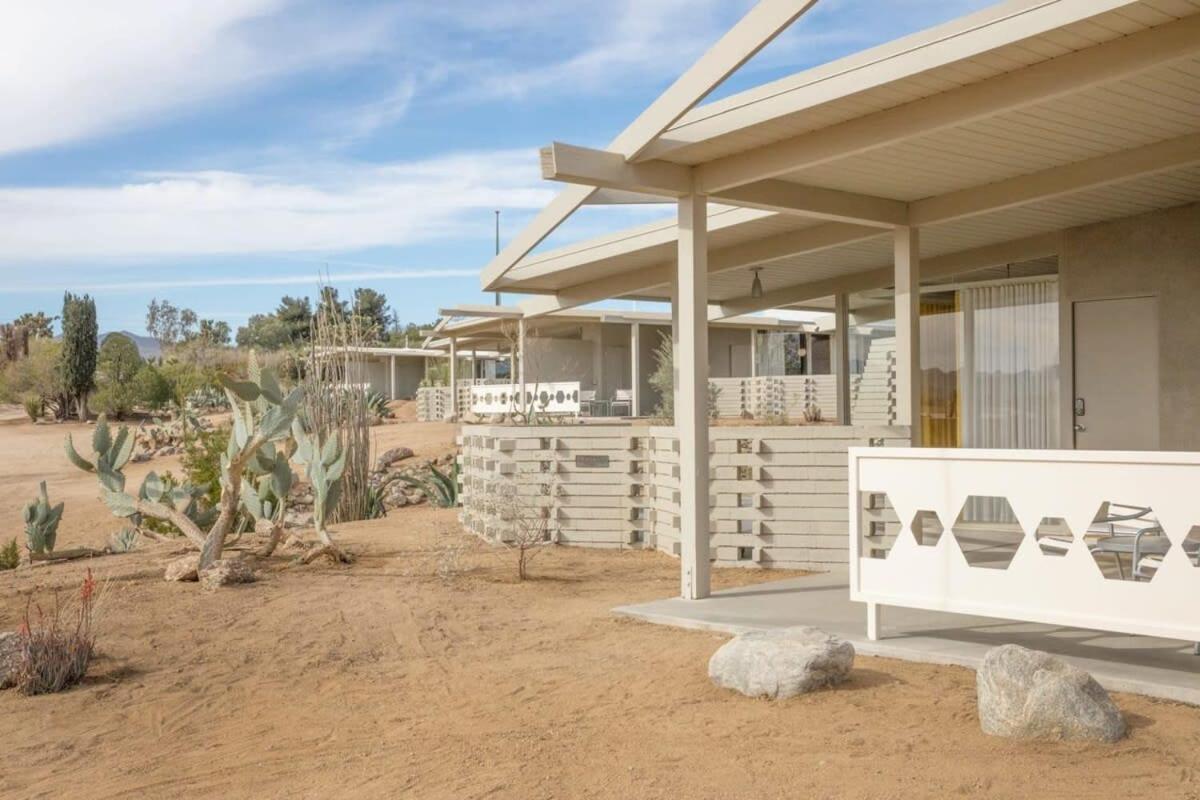 The Bungalows By Homestead Modern Joshua Tree Extérieur photo
