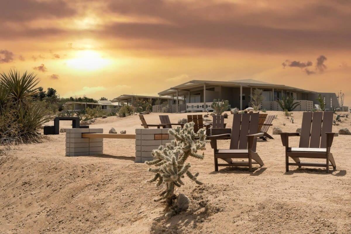 The Bungalows By Homestead Modern Joshua Tree Extérieur photo