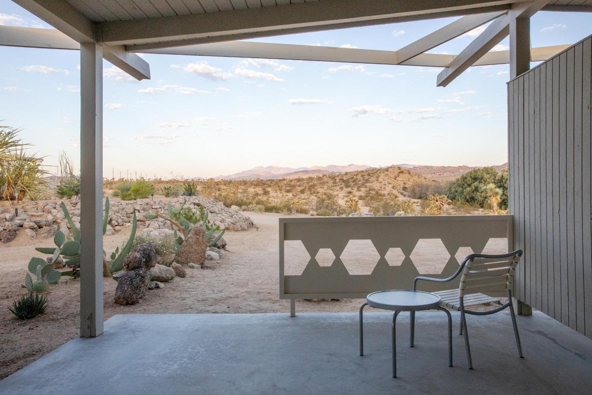 The Bungalows By Homestead Modern Joshua Tree Chambre photo